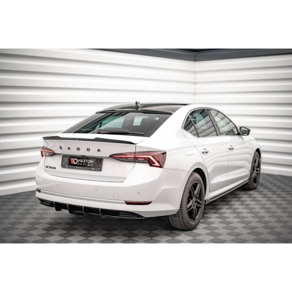 Extensión Alerón Maxton Design Skoda Octavia Mk4