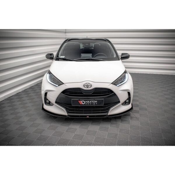 Lip V.1 Con Flaps Maxton Design Toyota Yaris