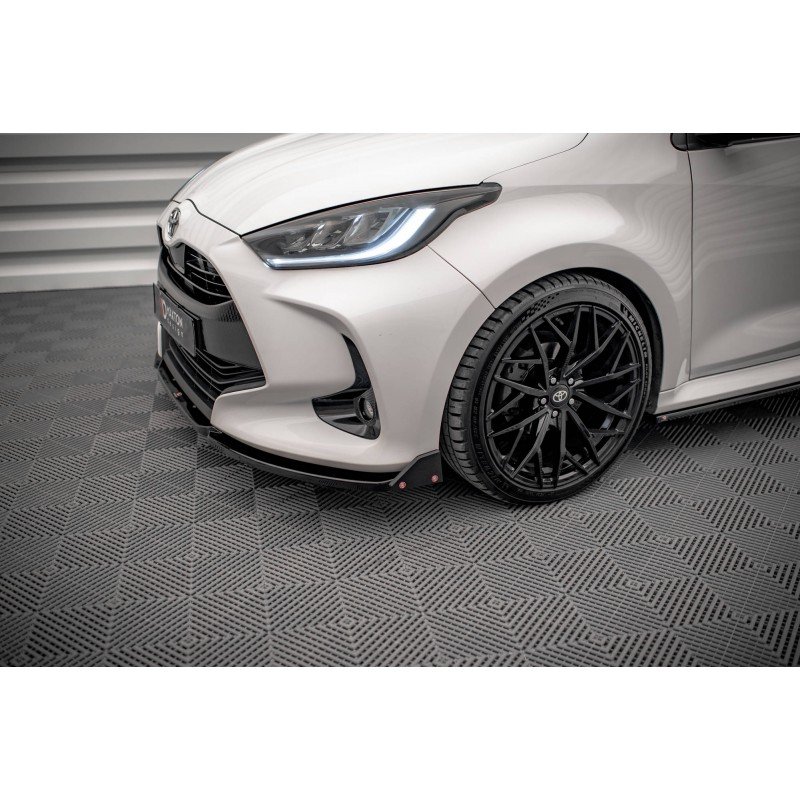 Lip V.1 Con Flaps Maxton Design Toyota Yaris - Imagen 5