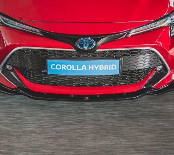 Lip V.2 Toyota Corolla XII hatchback
